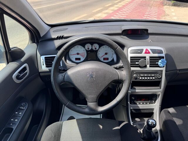 PEUGEOT 307 1.6 PETROL SPANISH LHD IN SPAIN ONLY 61000 MILES SUPERB 2006
